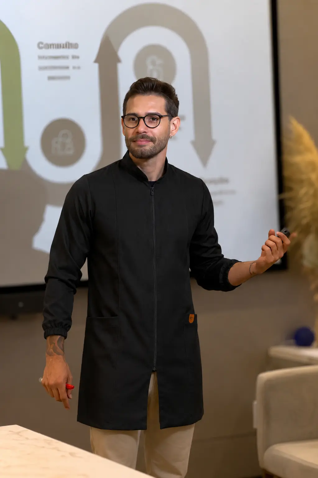 João Carlos Guimarães apresentando o método em aula